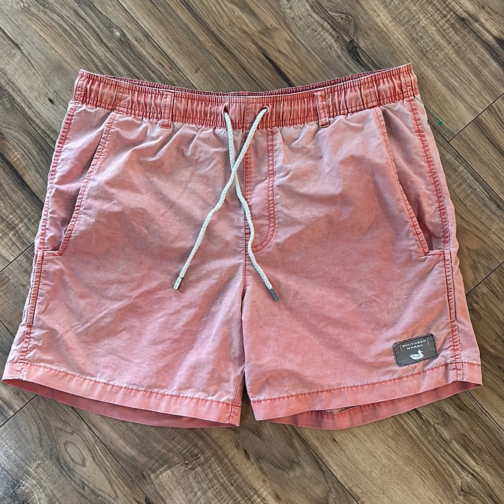 Southern Marsh men’s swim trunk XS